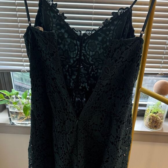 Astr Forest Green Lace Dress - Picture 6 of 7
